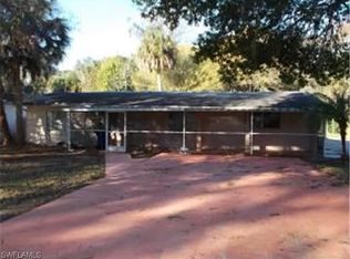 1559 Piney Rd, North Fort Myers, FL 33903