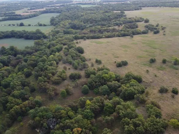 273 Ivory Rd, Moran, KS 66755