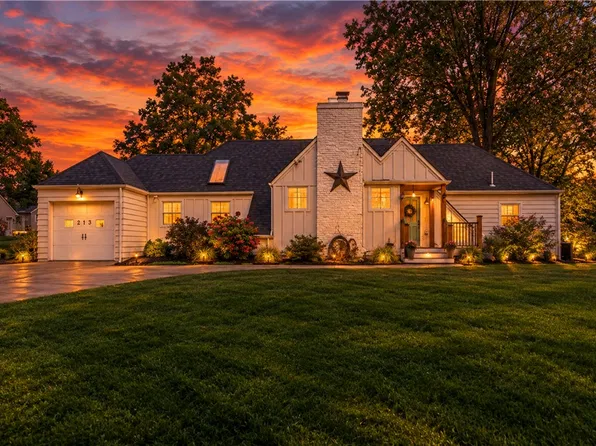 213 Drake Rd, Bethel Park, PA 15102