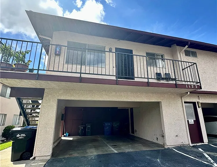 1123 W Sierra Madre Ave #4 — Photo 1