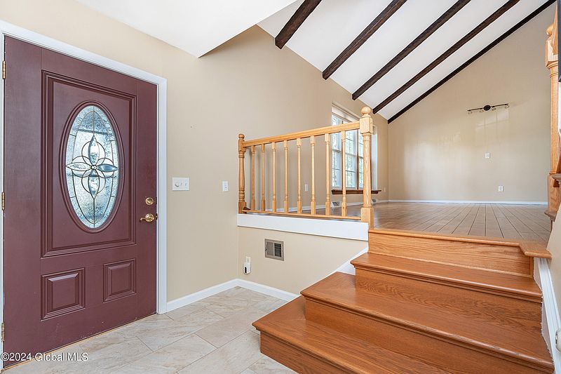 5th image of 95 Southbury Road