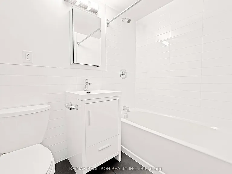 276 Saint George St #308 — Photo 6