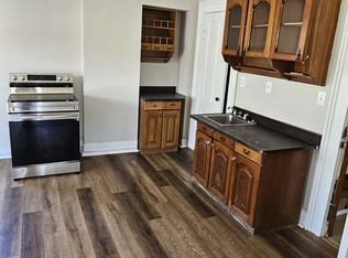 29 Orange St APT 3, Westfield, MA 01085