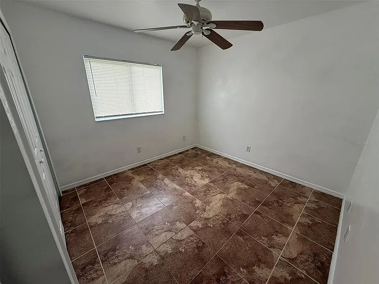 2723 Yacolt Ave — Photo 9