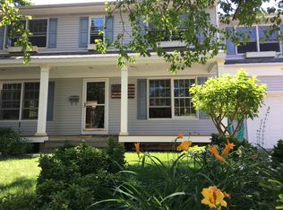 16 Shorewood Dr, Bayville, NY 11709