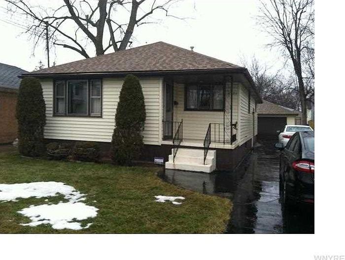 1st image of 2884 Seneca St