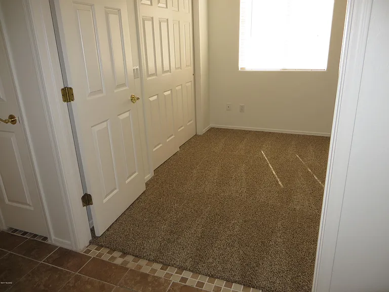 570 W Faith Dawn Ct — Photo 12