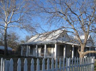 509 N Mesquite St, Hico, TX 76457