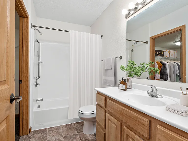 Maple Ridge Townhomes — Photo 12