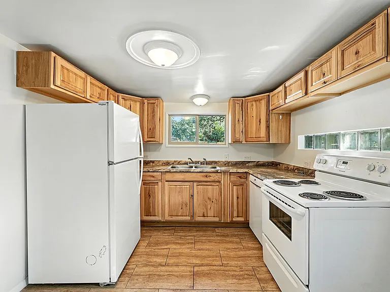 5631 W 16th Ave — Photo 8