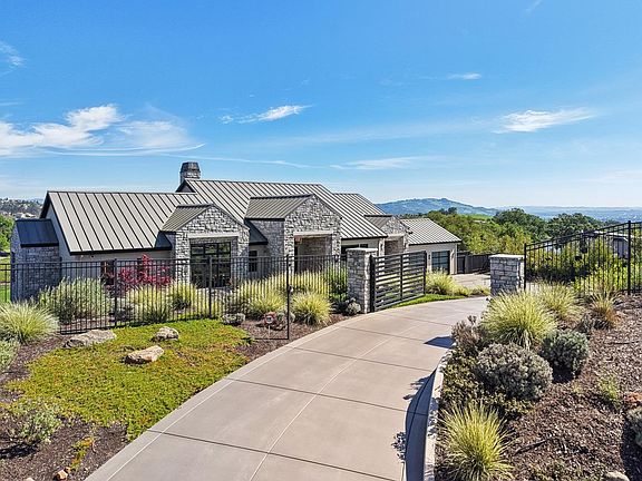 2nd image of 3758 Skyfarm Drive