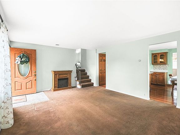 4th image of 2422 Silver Oak Pl