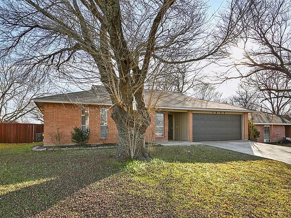 4th image of 1634 Hillwood Dr