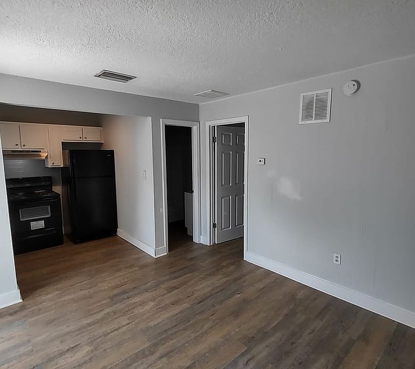 1st image of 13609 N 20th St #2001-A