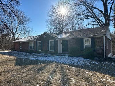 33 Beacon Hill Ln, Saint Louis, MO, 63141