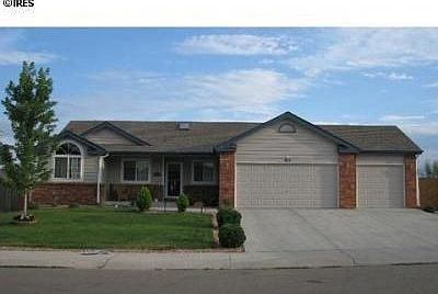 1st image of 815 Cameron Dr