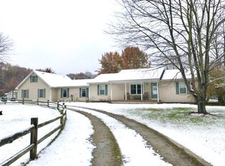 21180 Martinsville Rd, Belleville, MI 48111