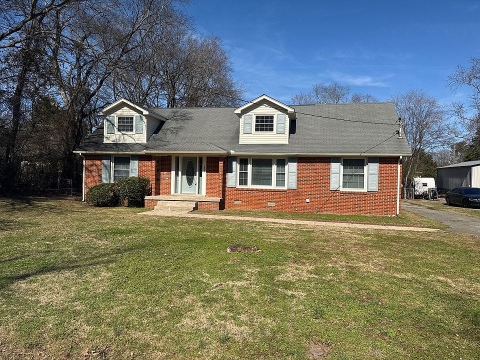 1st image of 1807 Fern Dr