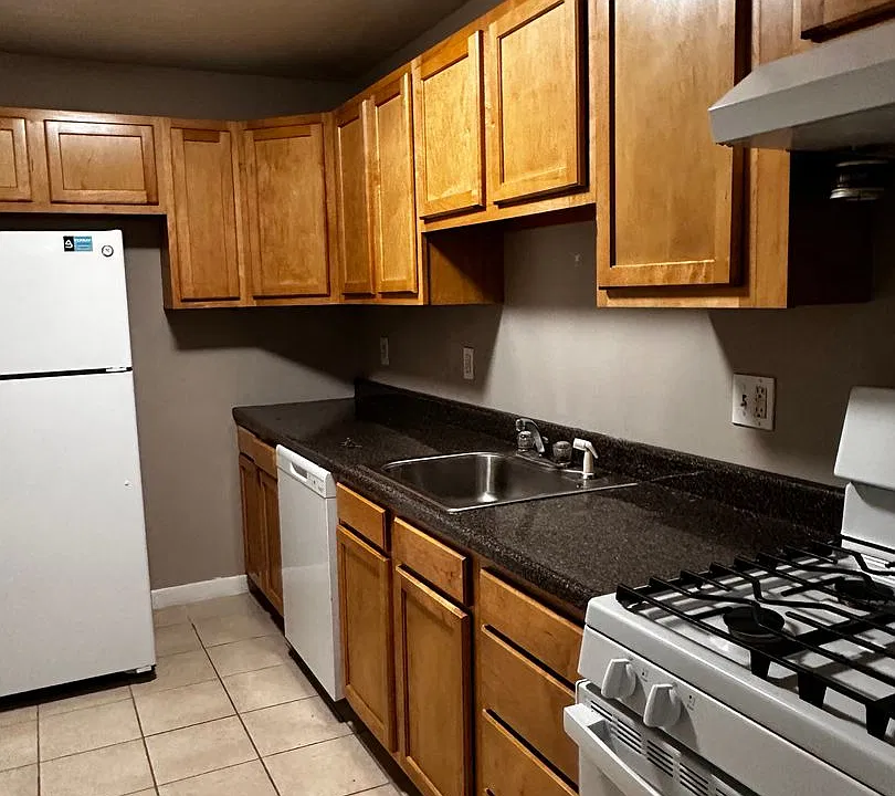 383-435 Oaklawn Ave #433-102