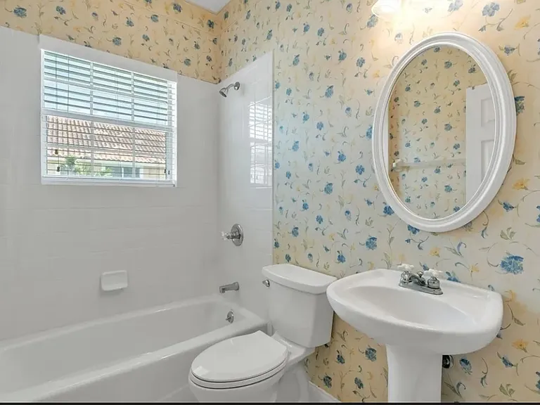 143 Shannon Oaks Dr — Photo 11