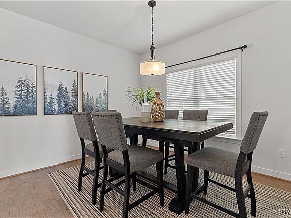5th image of 9382 Marne Ct