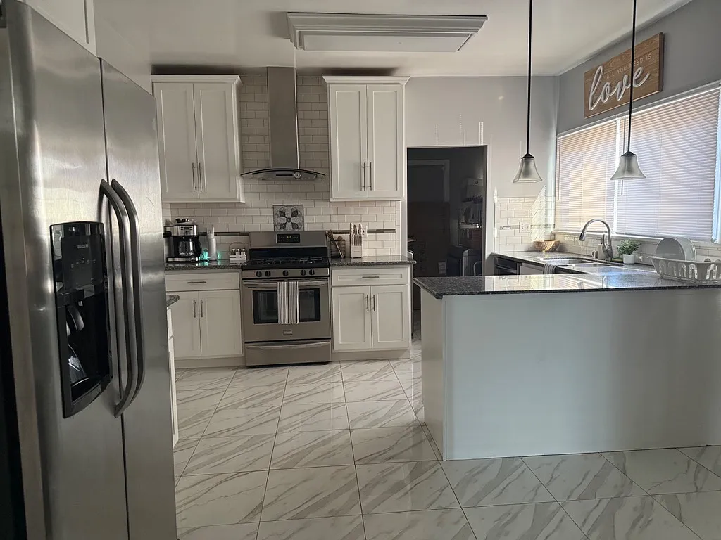 3 bed, 1700 sqft, $5,000 — Photo 4