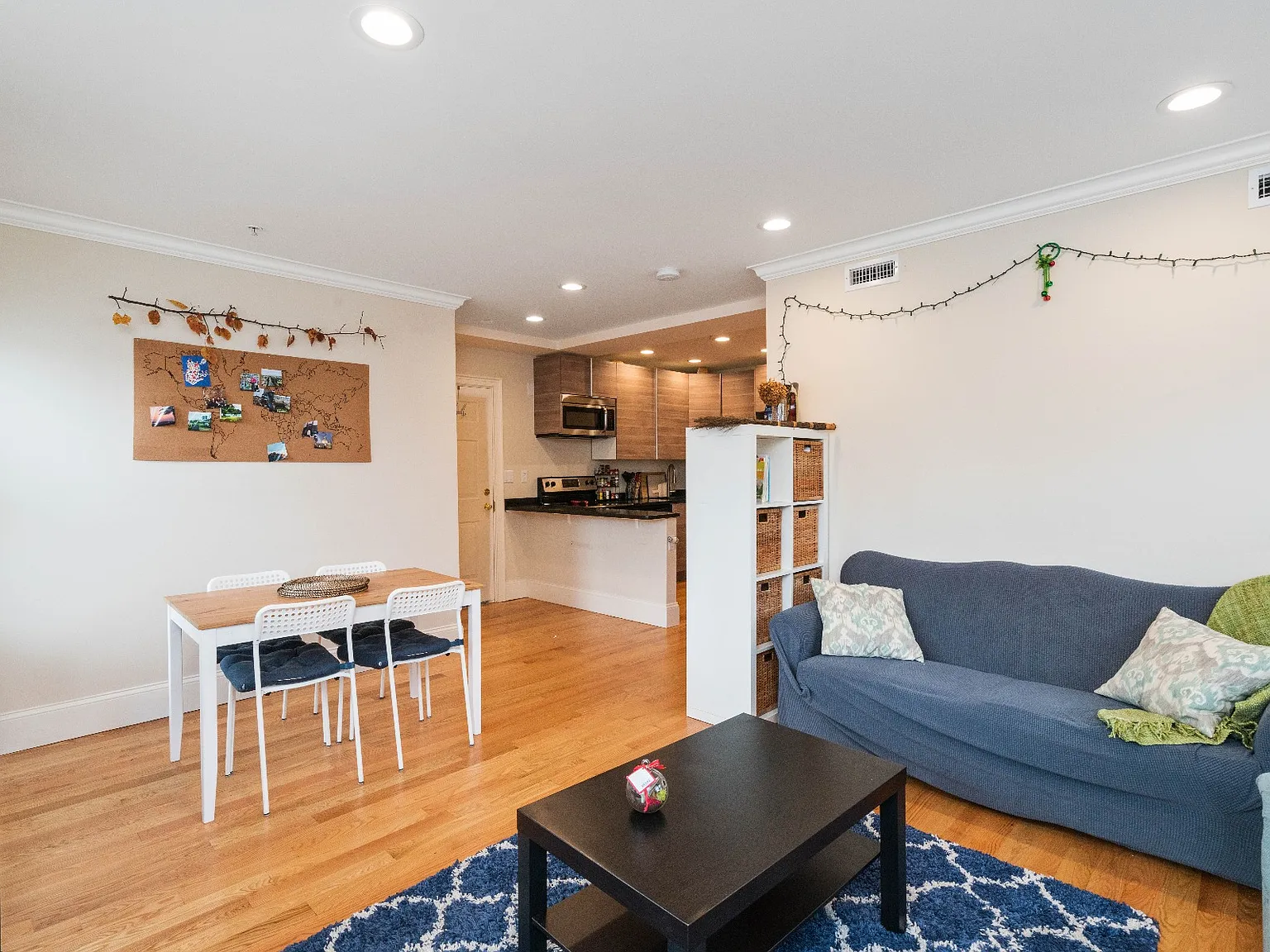 4 bed, 1200 sqft, $5,600 — Photo 2