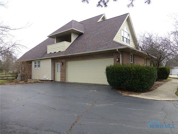 3rd image of 26964 Riverford Dr