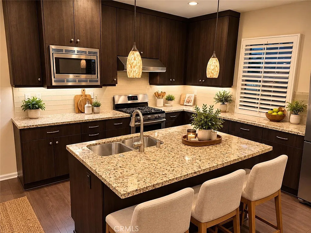 3 bed, 2.5 bath, 1567 sqft, $4,995 — Photo 3