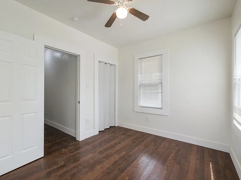 615 W Hollywood — Photo 17