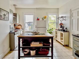 14 Carleton St #2, Providence, RI 02908