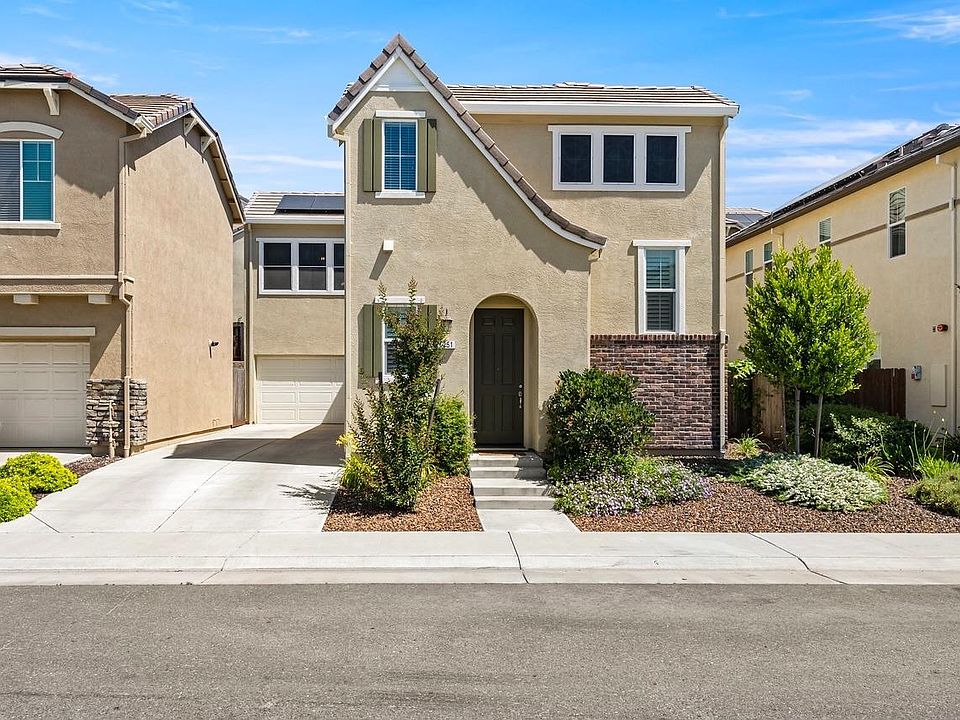 1st image of 1251 Goldenrod Way