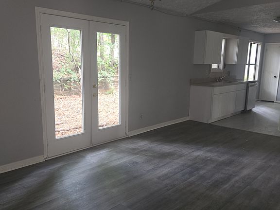4th image of 139 River Oaks Dr