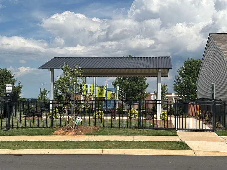 329 Aniston Ln — Photo 26