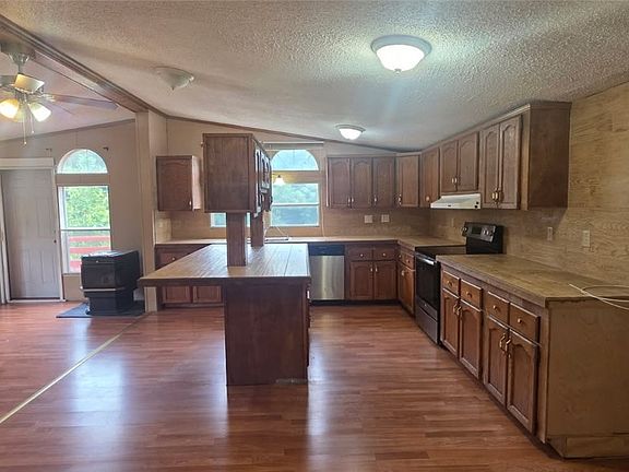 4th image of 8940 Harmon Hill Rd