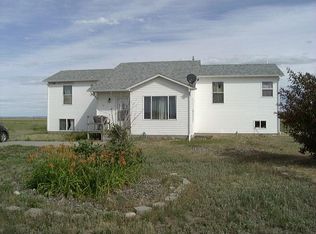 2695 N 17th Rd, Worden, MT 59088