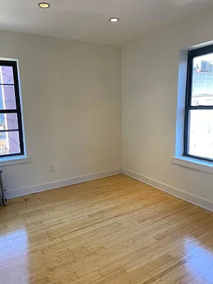 Rented by Corcoran | media 25