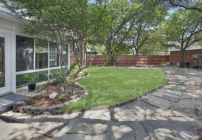 18528 Vista Del Sol — Photo 38