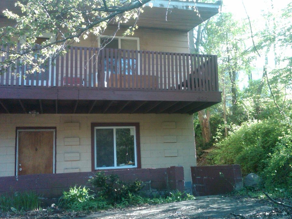 1st image of 1938 & 1940 Preston Ave