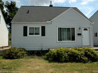 24606 Berry Ave, Warren, MI 48089