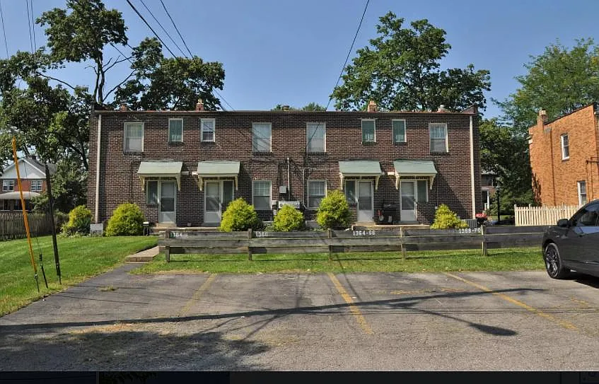 2 bed, 1018 sqft, $1,950 — Photo 2