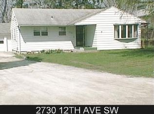 2730 12th Ave SW, Cedar Rapids, IA 52404