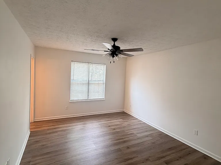 4068 Heritage Valley Ct — Photo 7
