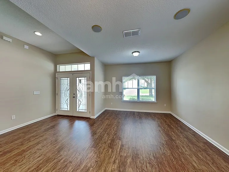 1406 Canopy Oaks Dr — Photo 7