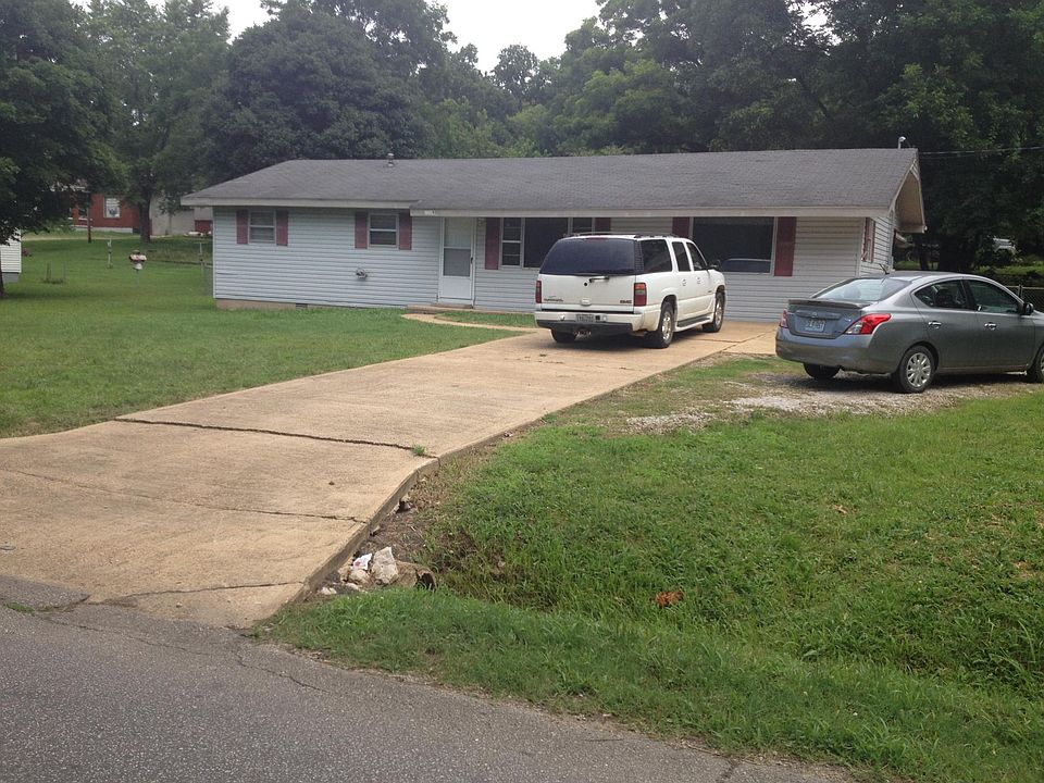 1st image of 2219 W Maud St