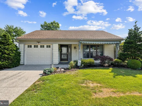 13 Windsor Rd, Southampton, NJ 08088