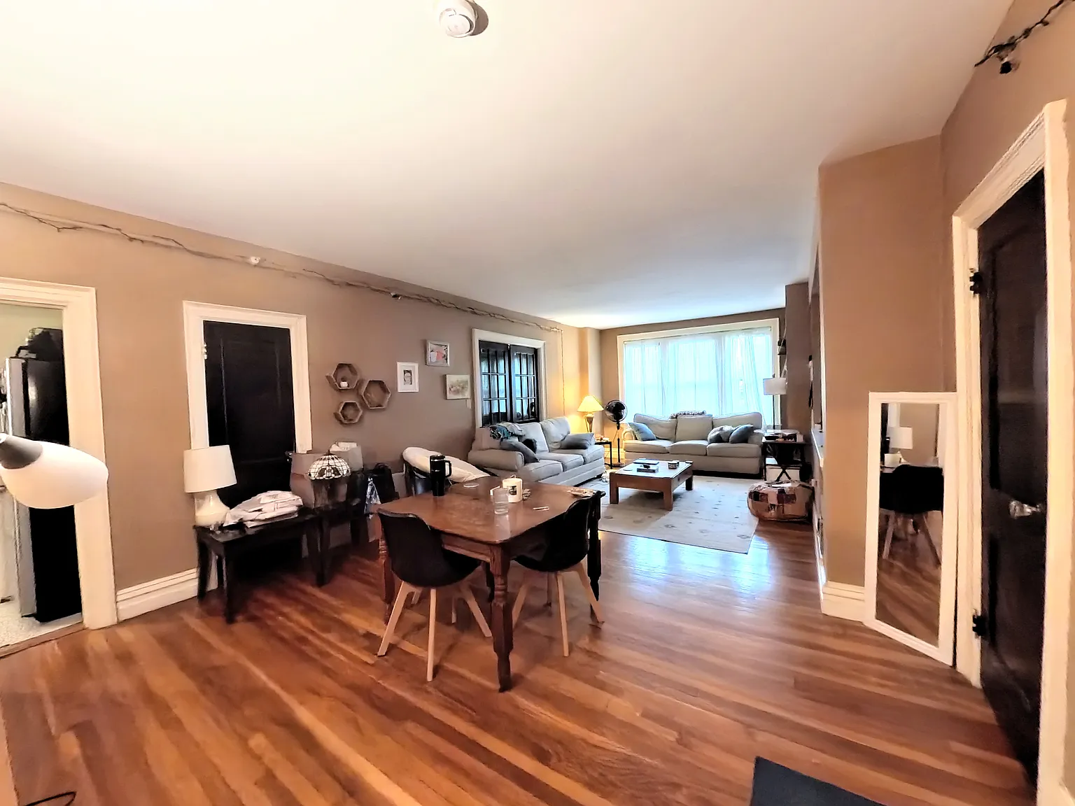3 bed, 1650 sqft, $4,200 — Photo 4
