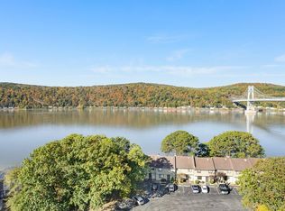 37 Hudson Heights Dr, Poughkeepsie, NY 12601