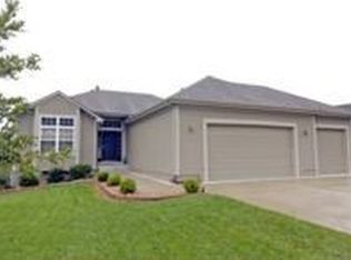 2328 SW Hawk View Rd, Lees Summit, MO 64082