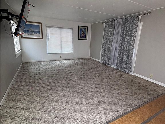5th image of 8114 34Th Avenue S #49